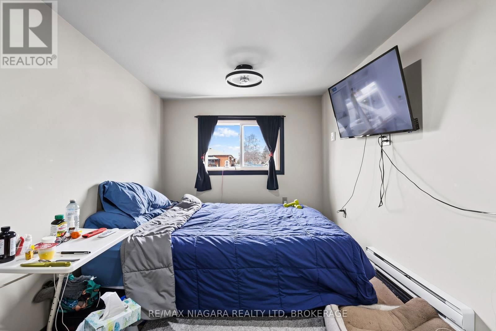 477 BELL STREET Image 38