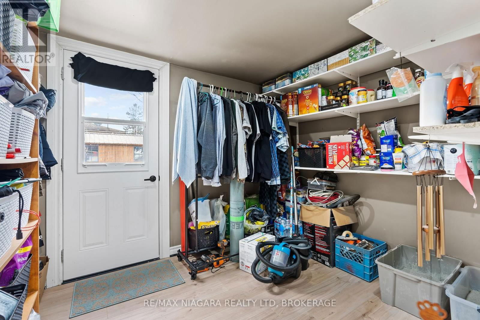 477 BELL STREET Image 40