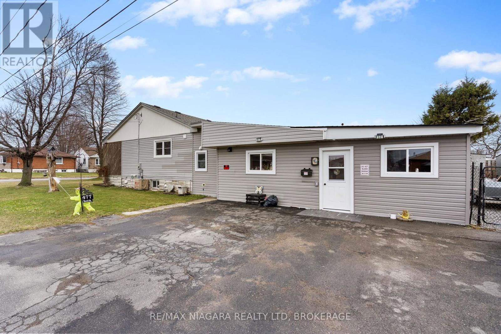477 BELL STREET Image 42