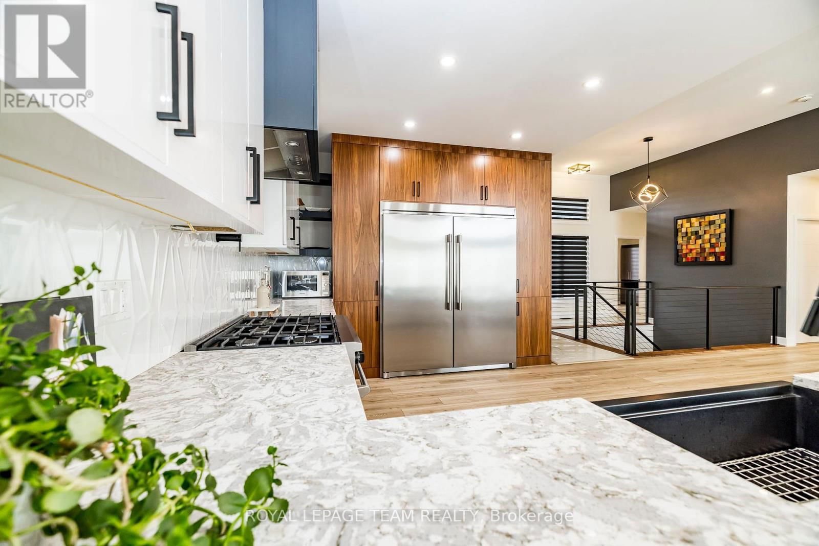 105 MAPLESTONE DRIVE Image 15