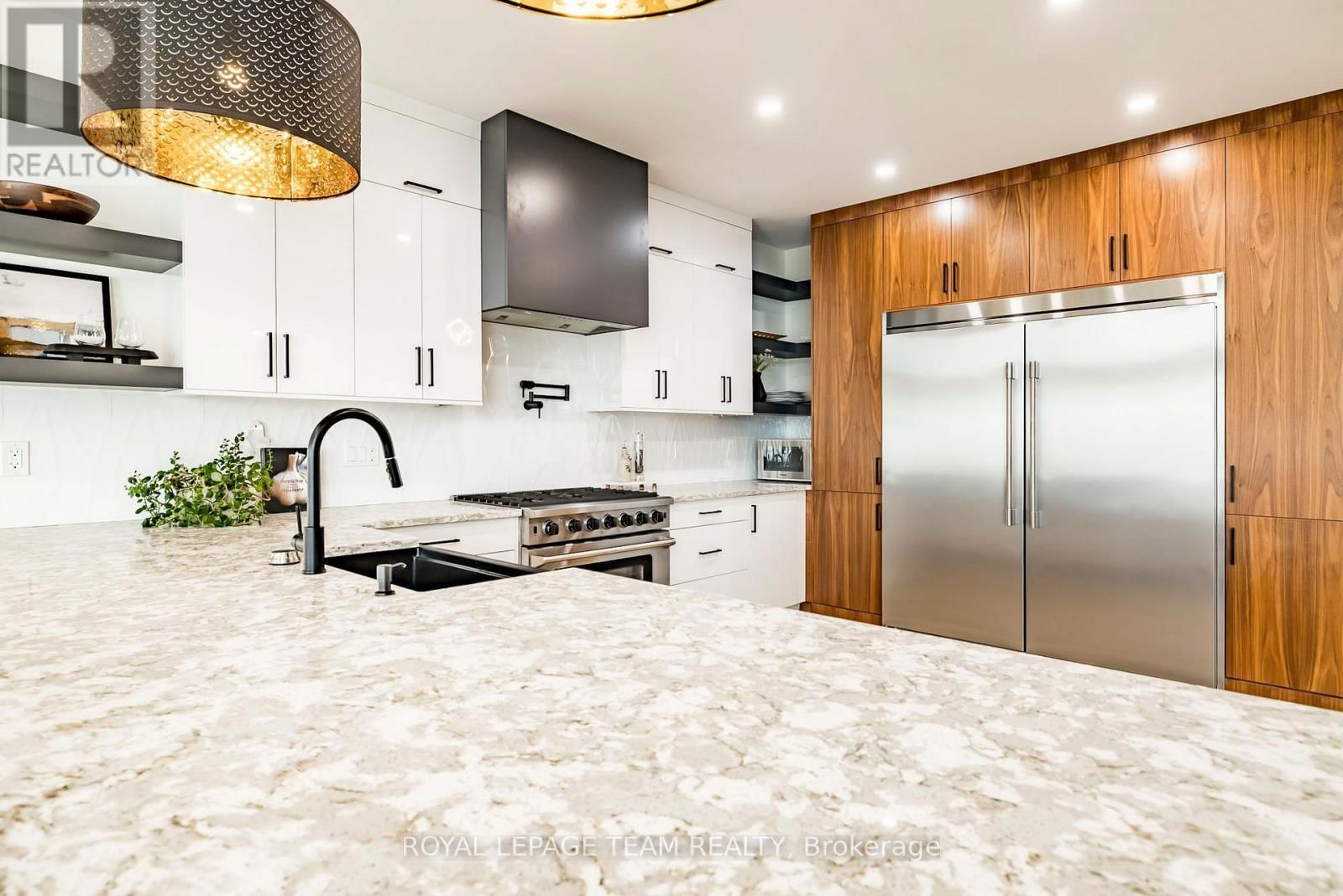 105 MAPLESTONE DRIVE Image 16