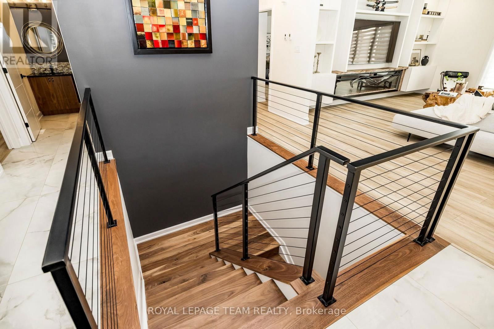 105 MAPLESTONE DRIVE Image 32