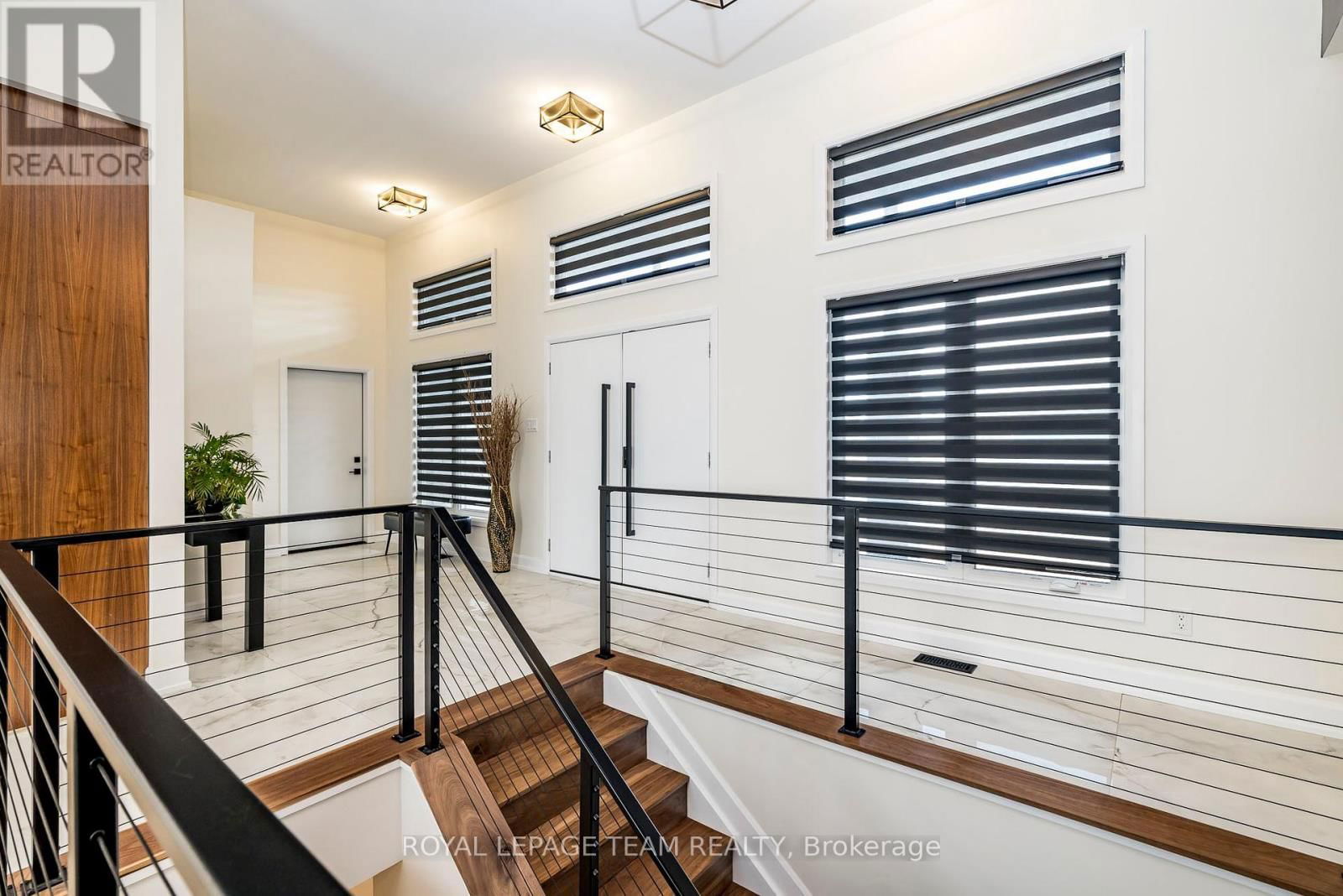105 MAPLESTONE DRIVE Image 6