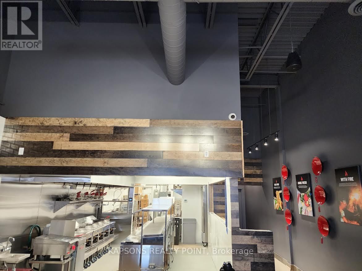 8 - 5 CLAIR ROAD Image 6
