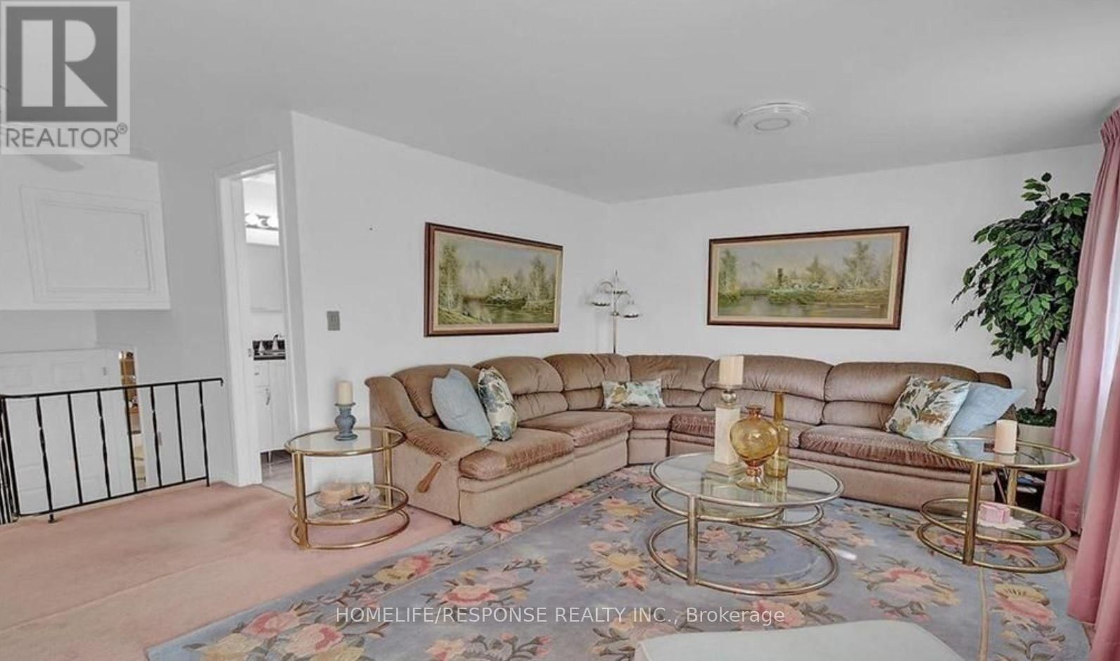 1 RENNY CRESCENT Image 12
