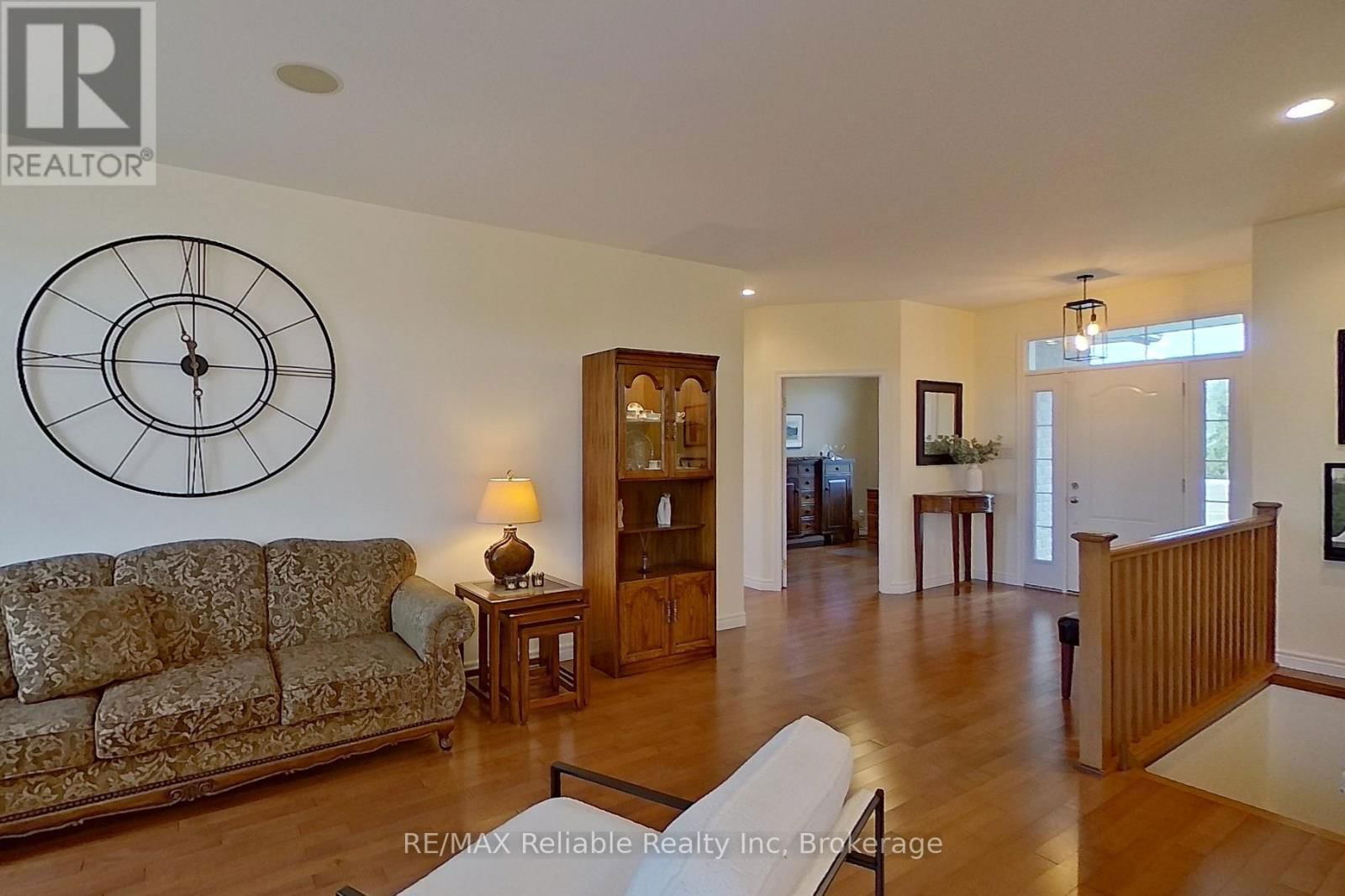33859 GOLF COURSE ROAD Image 20