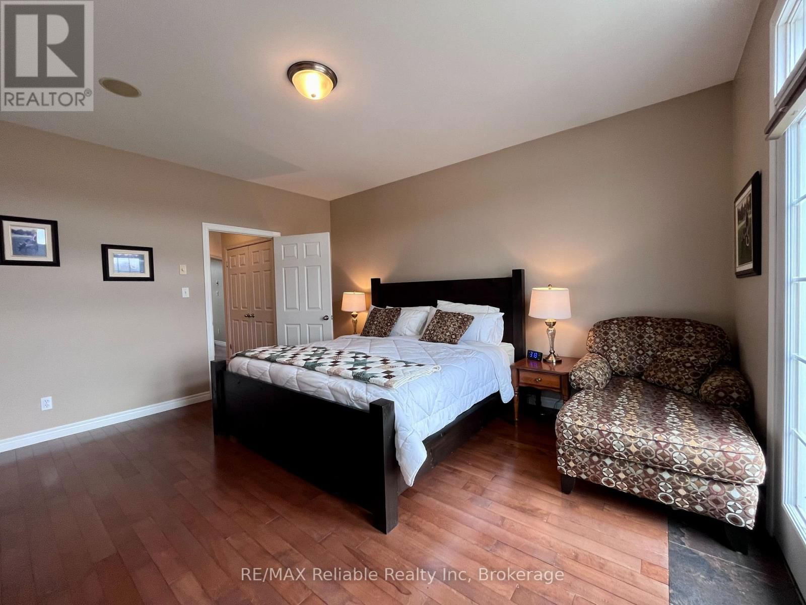 33859 GOLF COURSE ROAD Image 32
