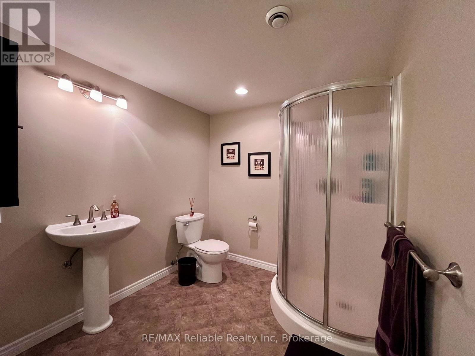 33859 GOLF COURSE ROAD Image 45