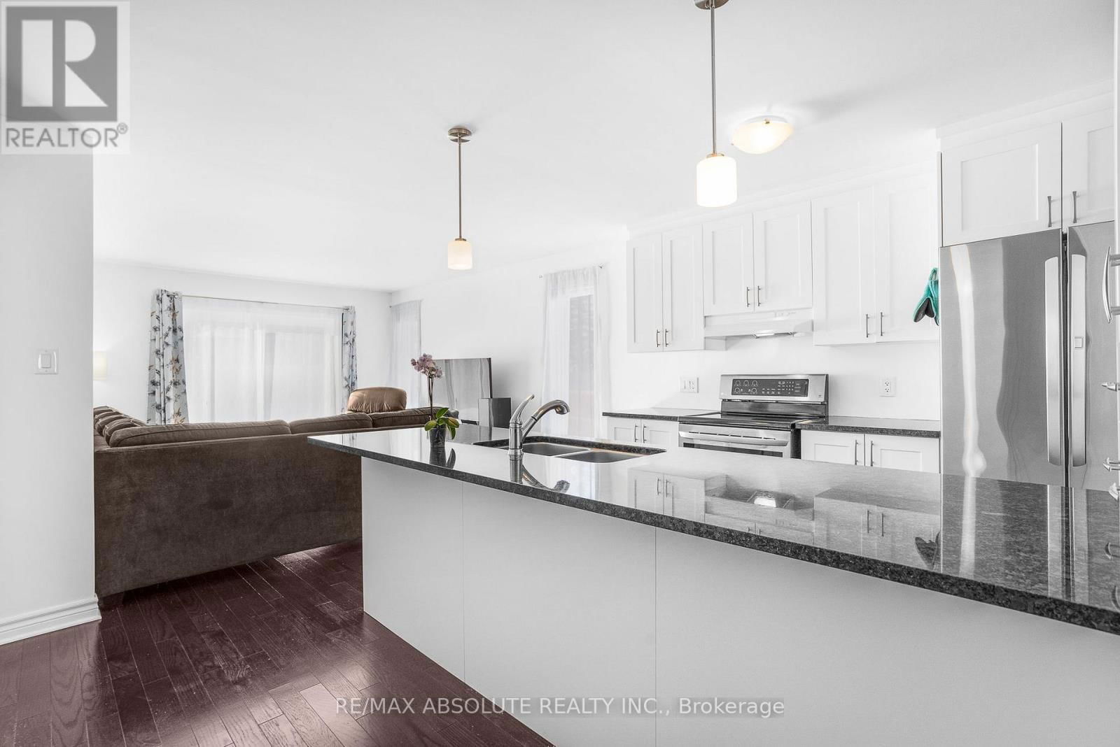 625 ROBERT STREET Image 11
