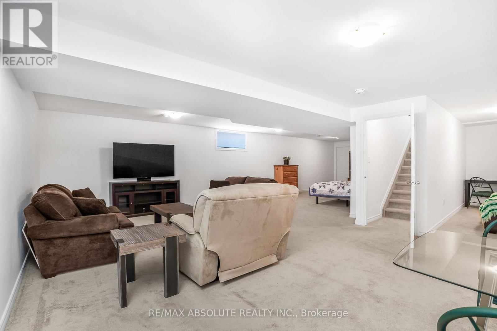 625 ROBERT STREET Image 22