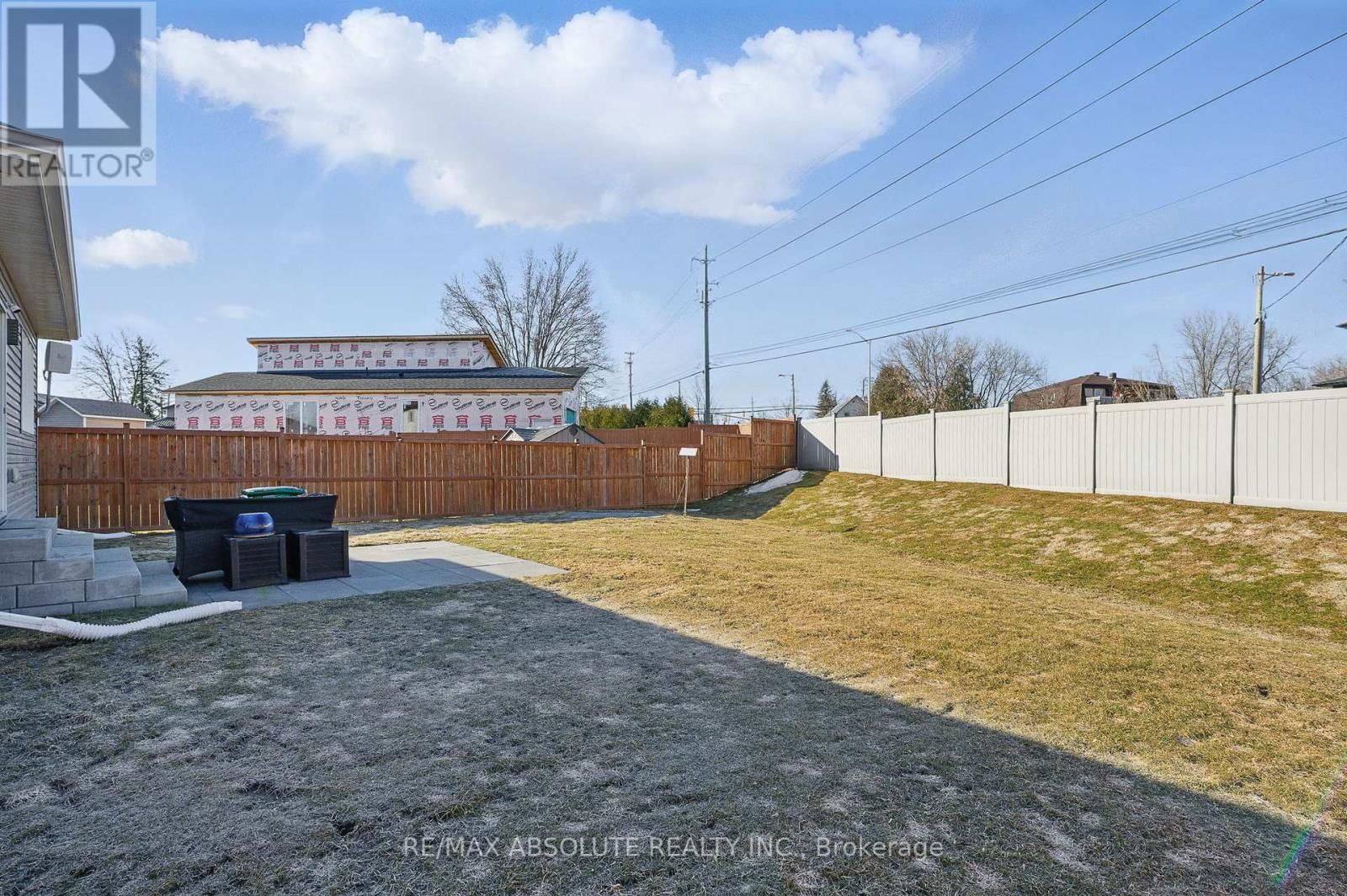 625 ROBERT STREET Image 25
