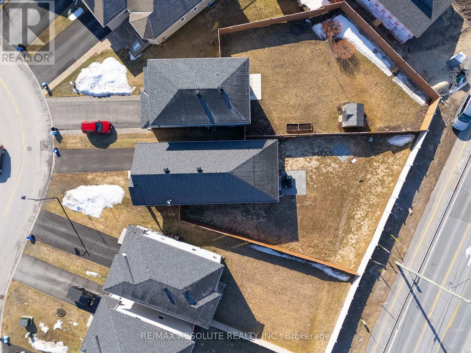 625 ROBERT STREET Image 28