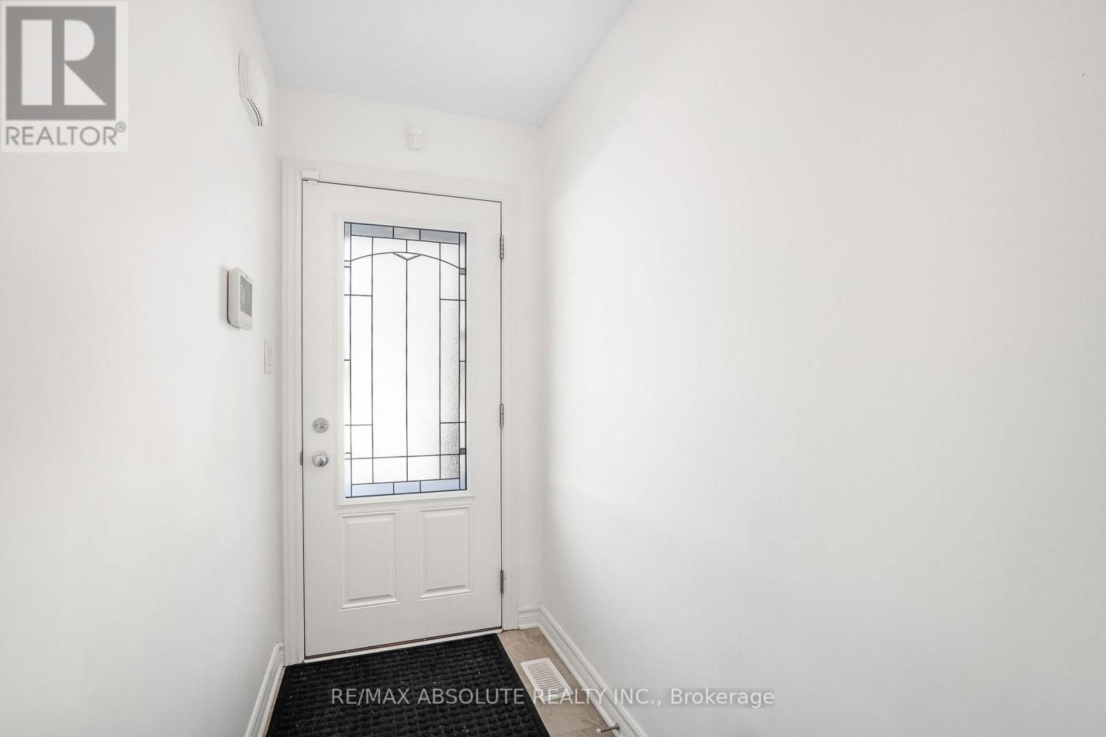 625 ROBERT STREET Image 3