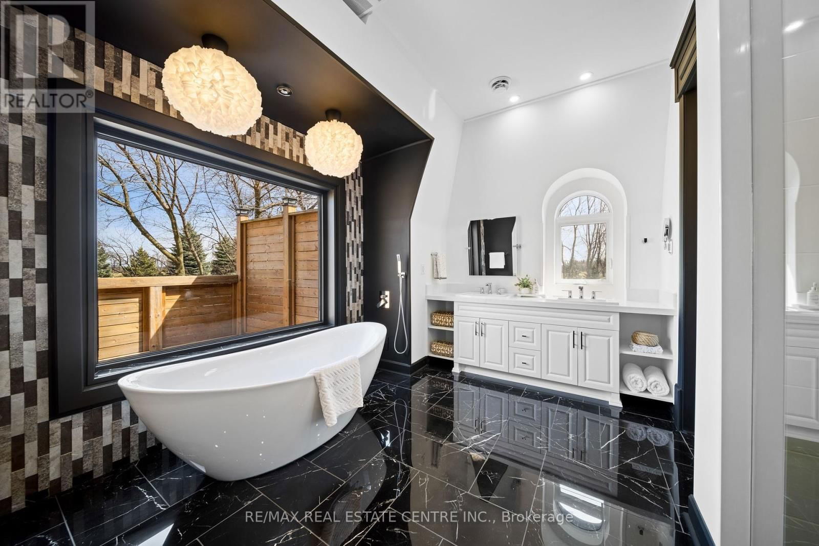 23 CAMERON DRIVE Image 22
