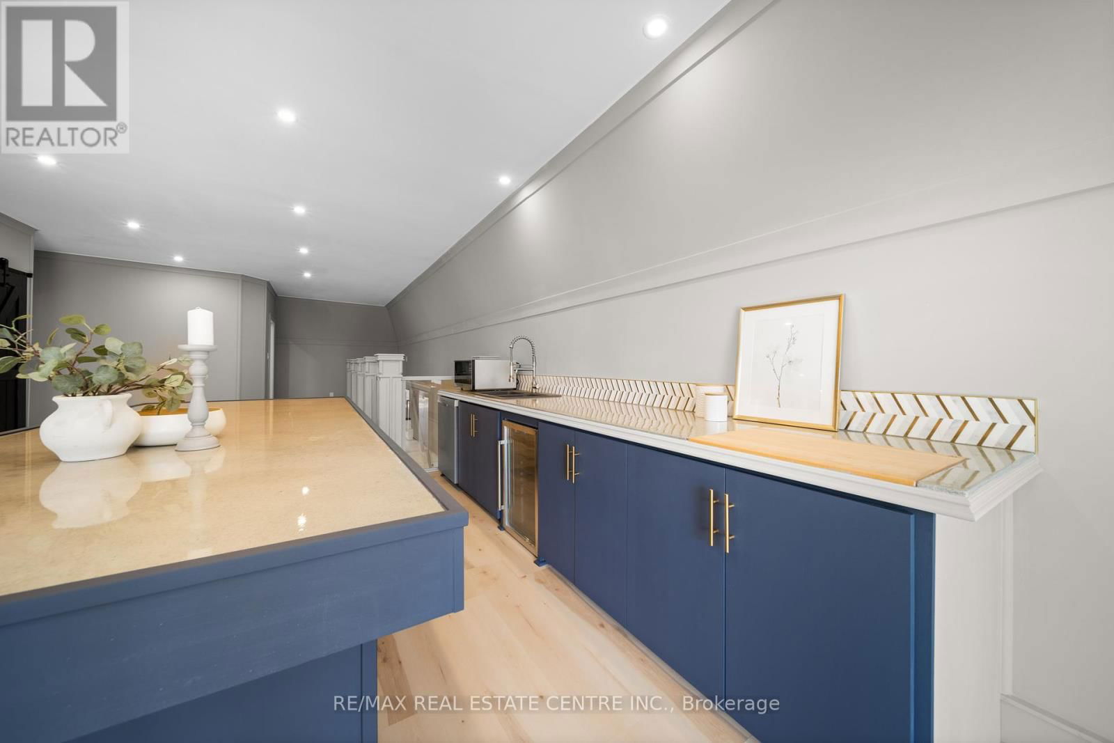 23 CAMERON DRIVE Image 34