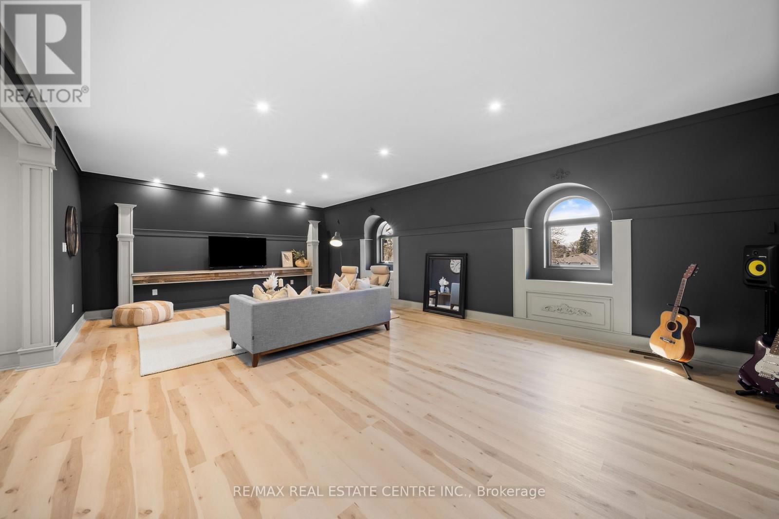 23 CAMERON DRIVE Image 35