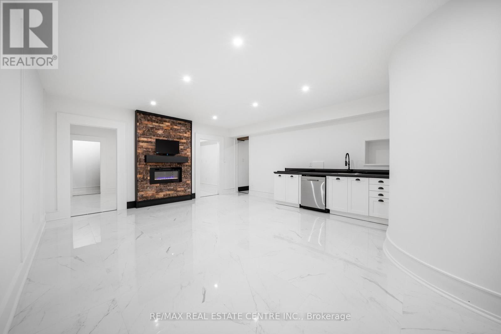 23 CAMERON DRIVE Image 42