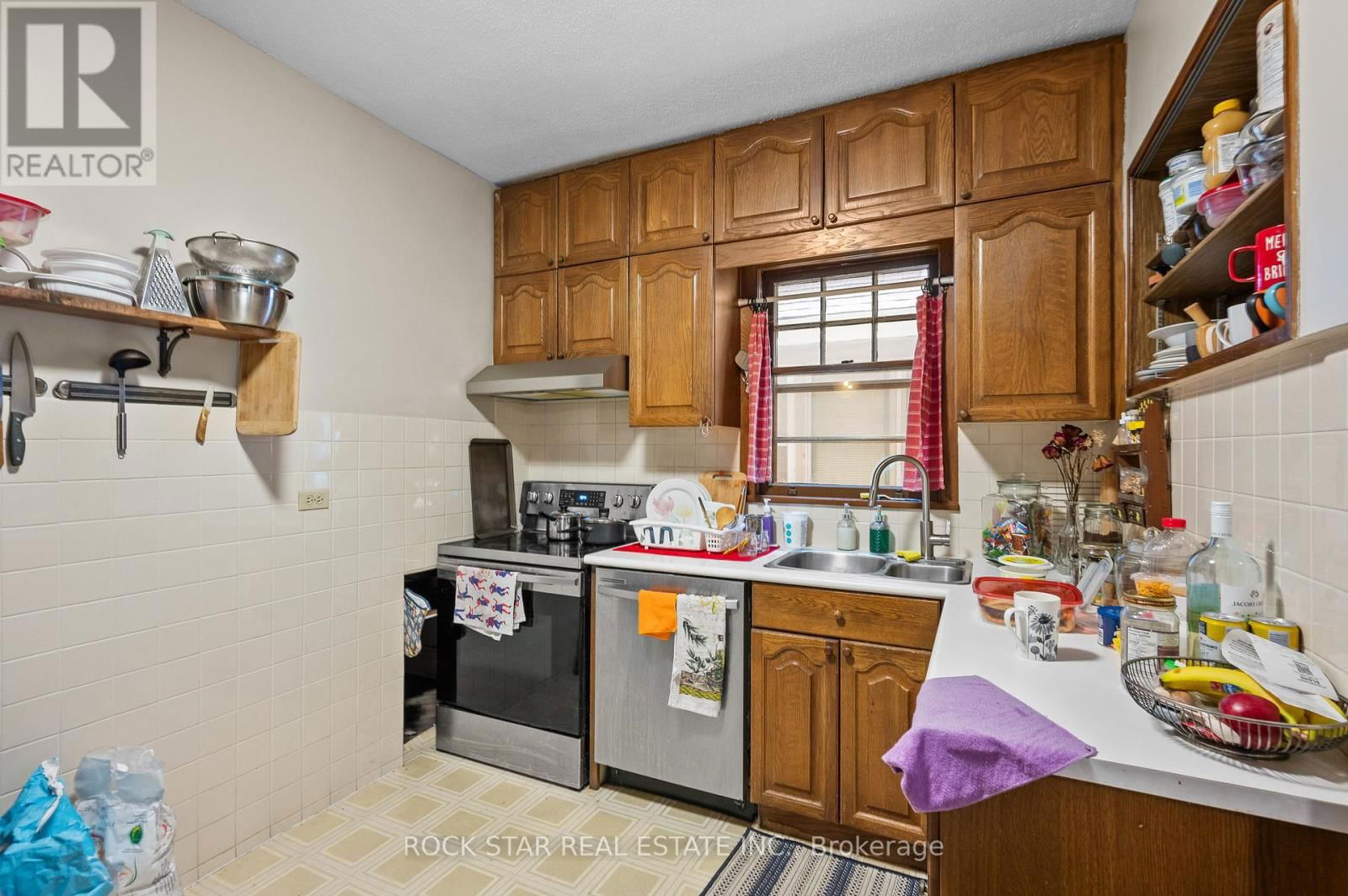 49 PROCTOR BOULEVARD Image 15