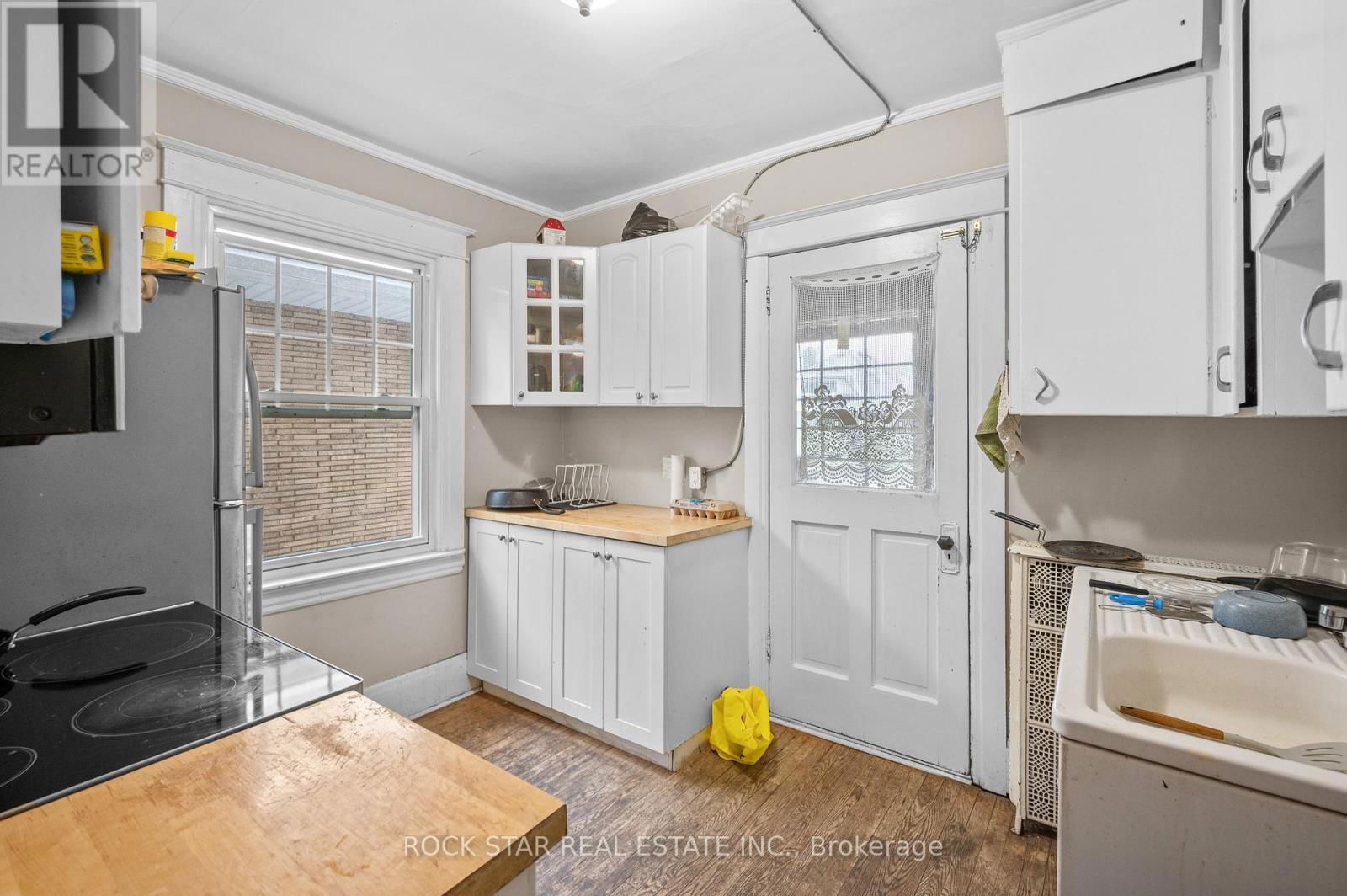 49 PROCTOR BOULEVARD Image 24