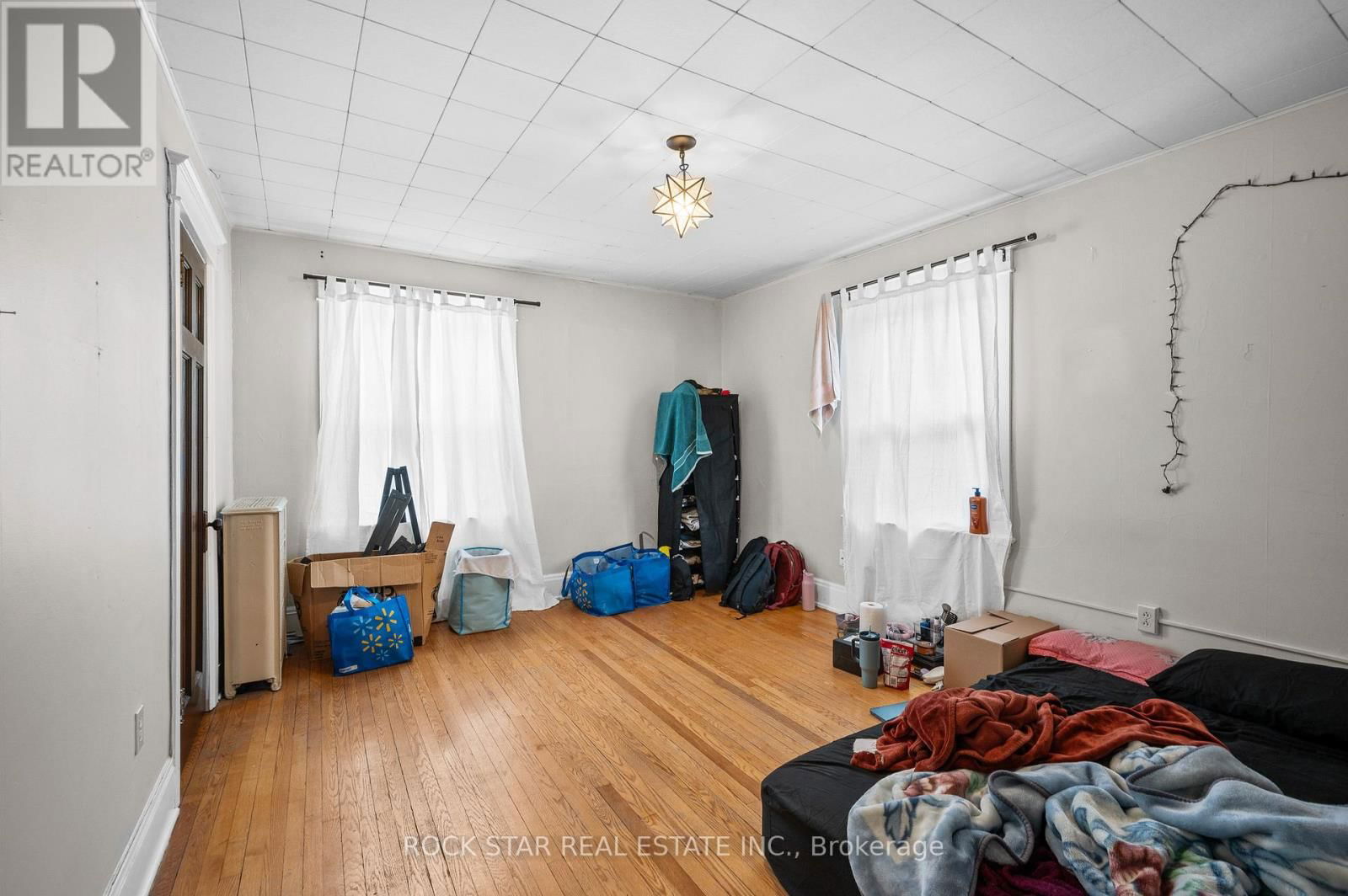 49 PROCTOR BOULEVARD Image 29