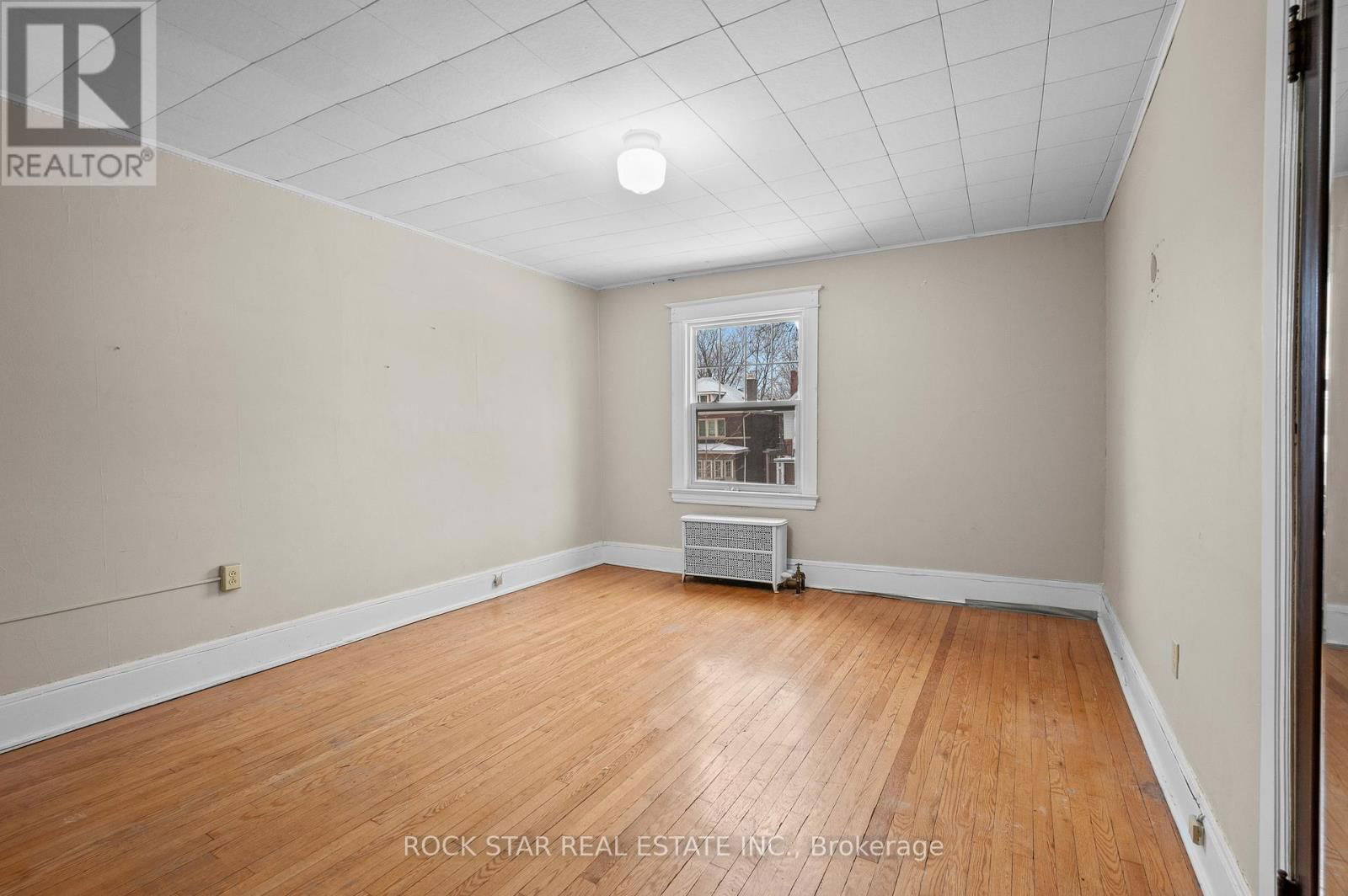 49 PROCTOR BOULEVARD Image 31