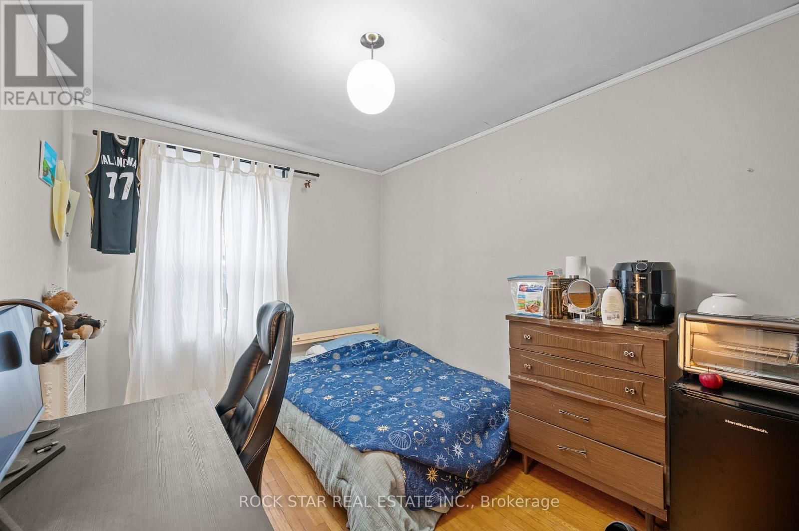 49 PROCTOR BOULEVARD Image 33