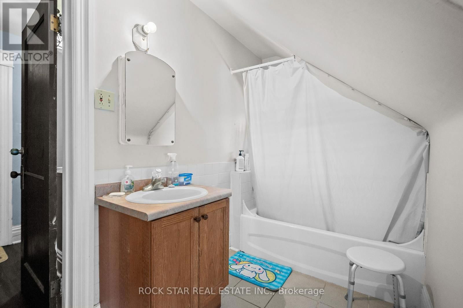 49 PROCTOR BOULEVARD Image 36