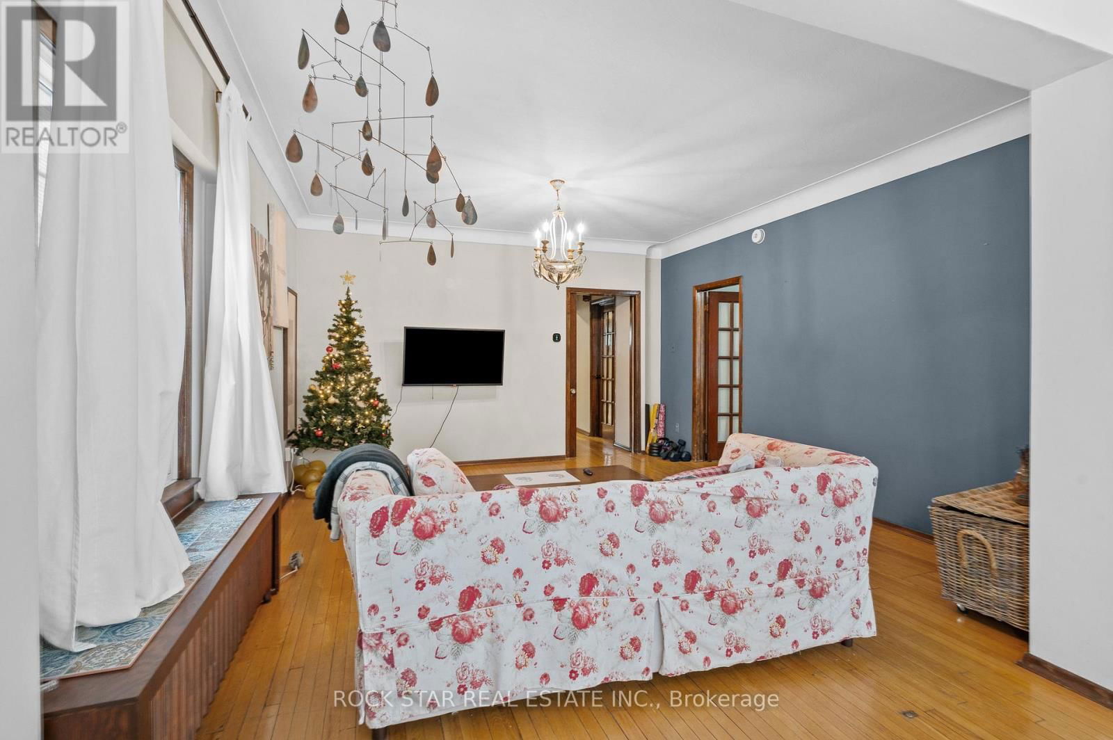 49 PROCTOR BOULEVARD Image 9