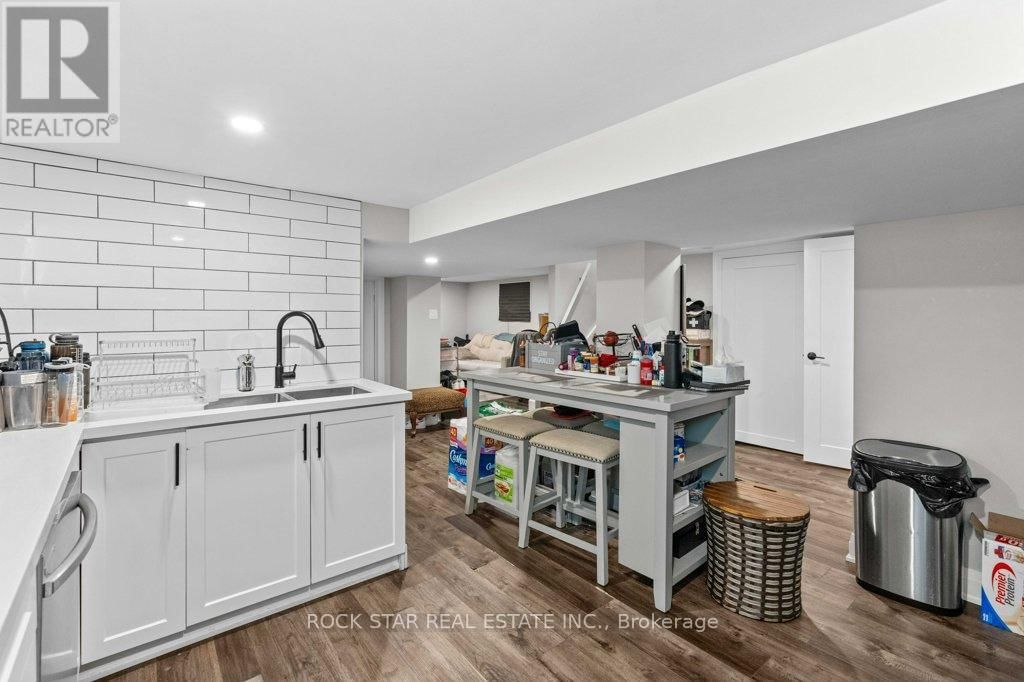 20 HOLTON AVENUE SOUTH Image 11