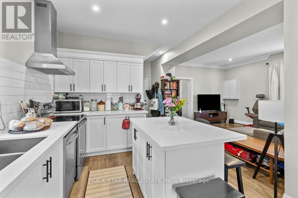 20 HOLTON AVENUE SOUTH Image 41