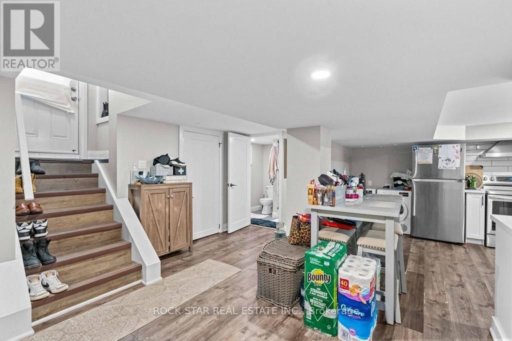 20 HOLTON AVENUE SOUTH Image 8