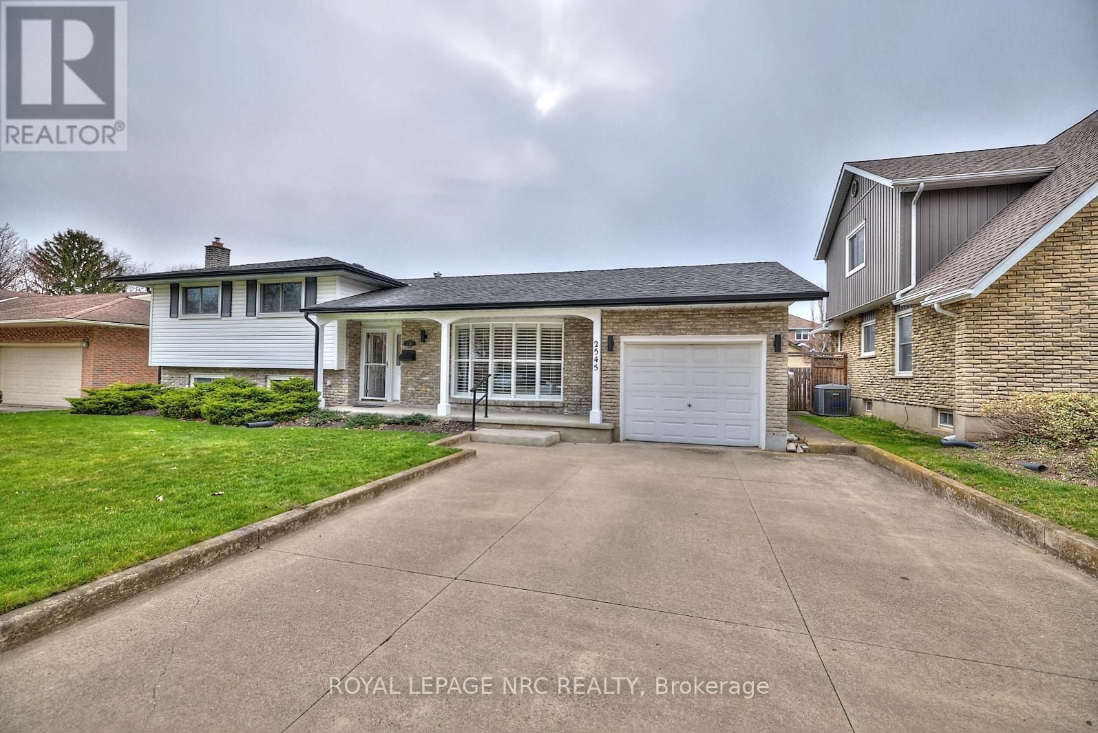 2545 WOODFIELD AVENUE Image 17