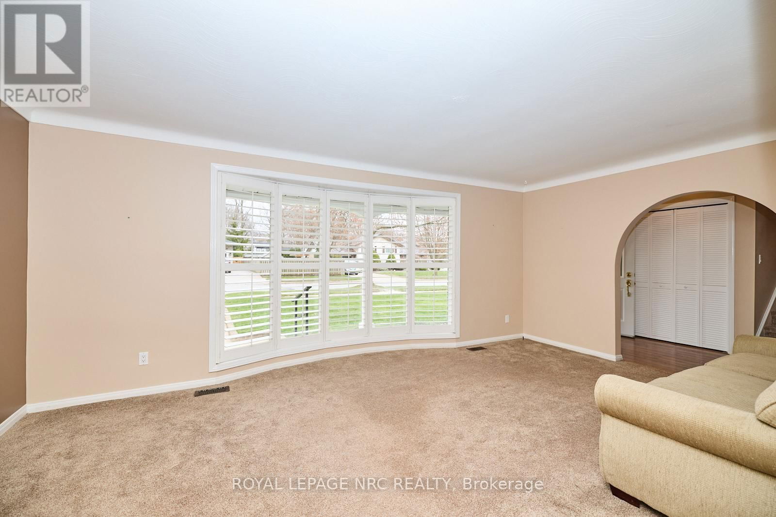 2545 WOODFIELD AVENUE Image 21