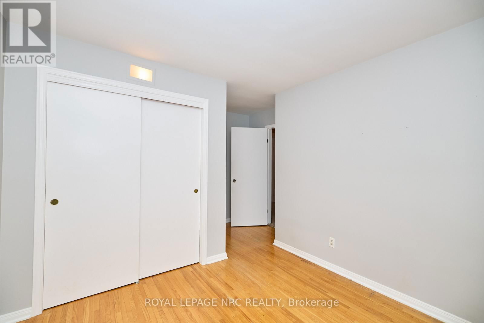 2545 WOODFIELD AVENUE Image 28