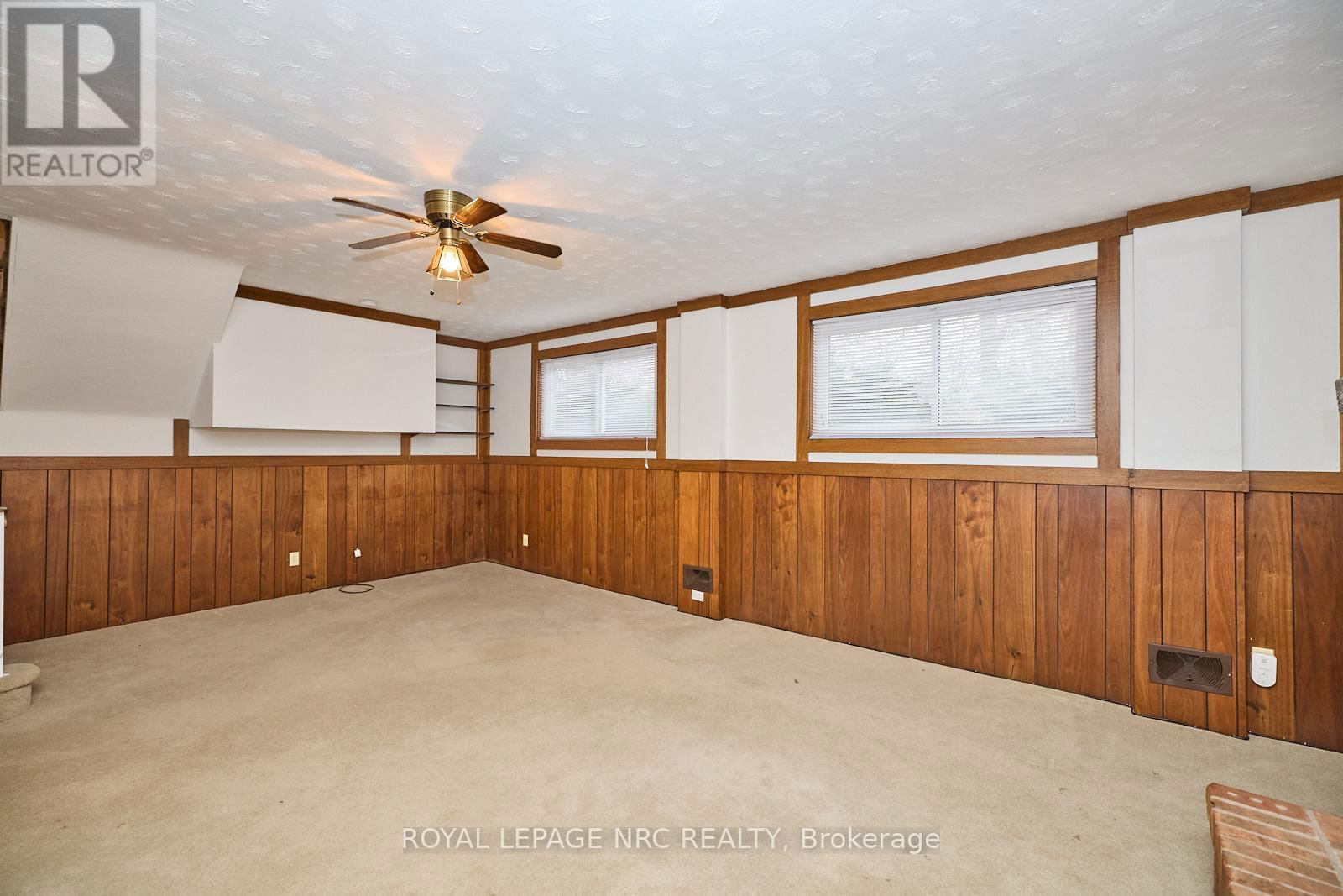 2545 WOODFIELD AVENUE Image 34