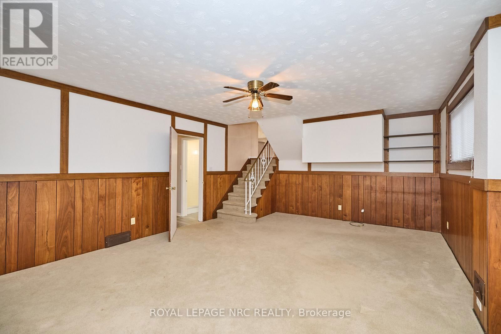 2545 WOODFIELD AVENUE Image 35