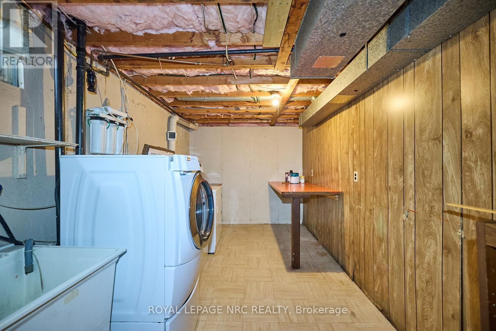 2545 WOODFIELD AVENUE Image 39