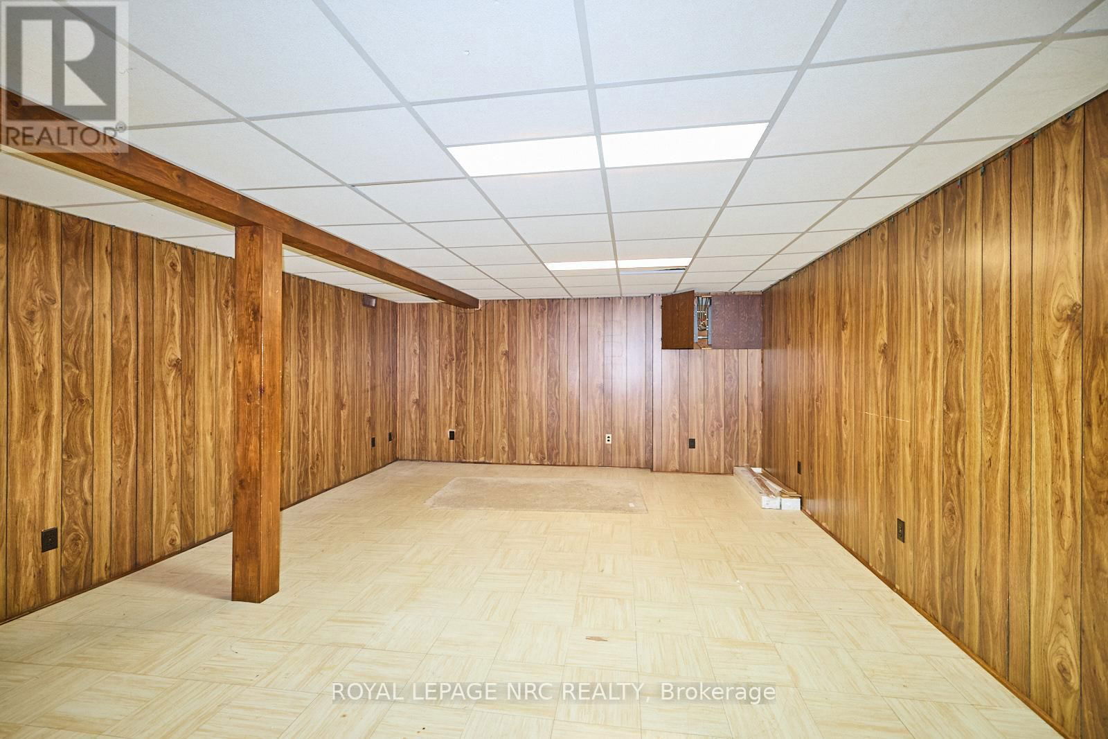 2545 WOODFIELD AVENUE Image 40