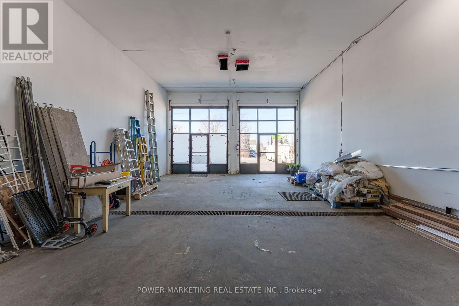 416 MCARTHUR AVENUE Image 5