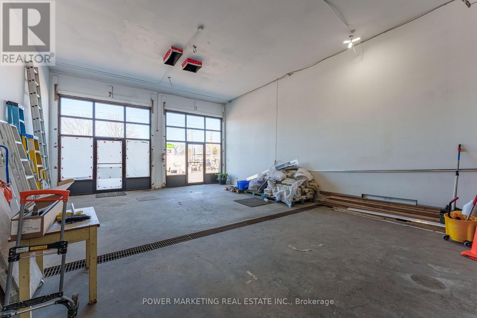 416 MCARTHUR AVENUE Image 7