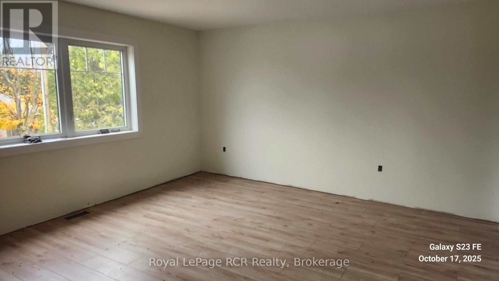 140 GOLD STREET WEST Image 5