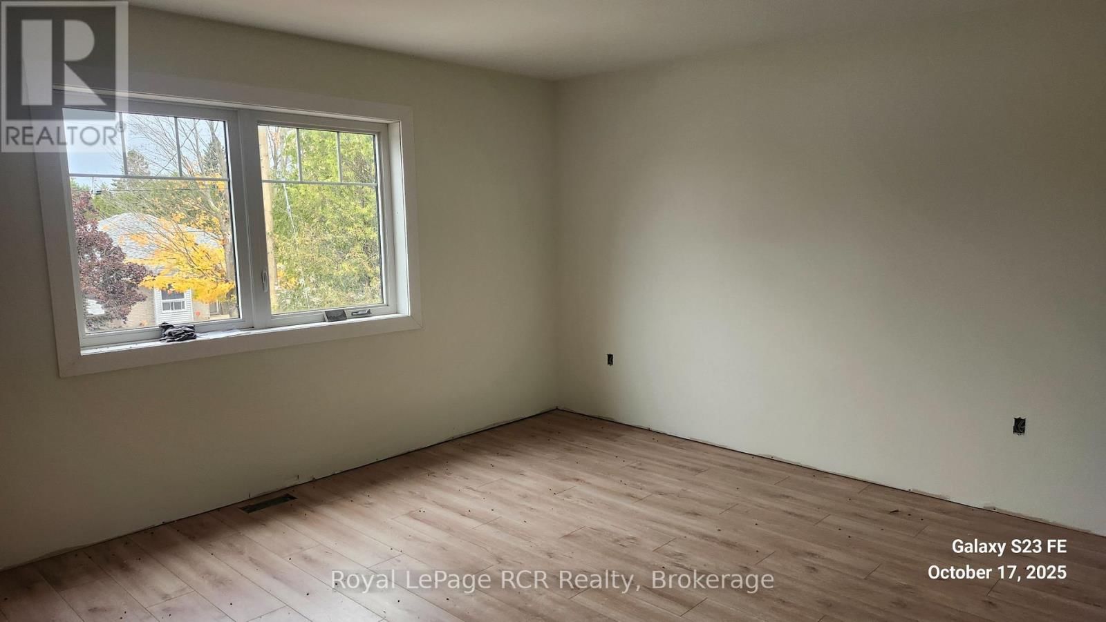 140 GOLD STREET WEST Image 8