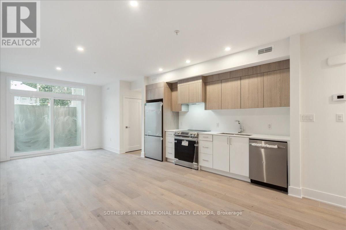 683 MELBOURNE AVENUE Image 12