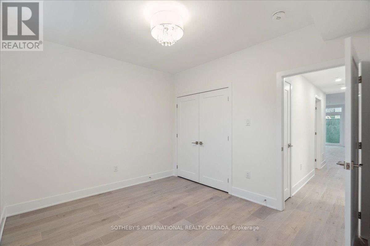 683 MELBOURNE AVENUE Image 19