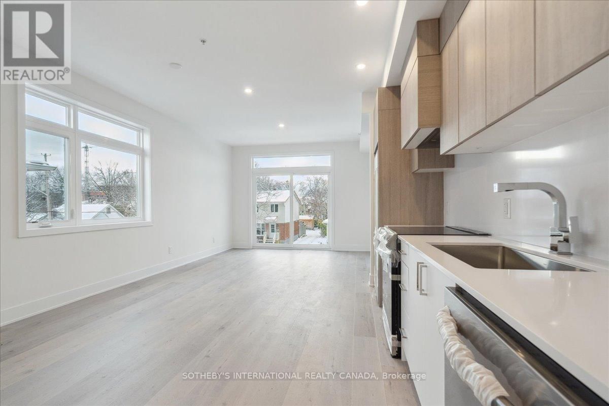 683 MELBOURNE AVENUE Image 23
