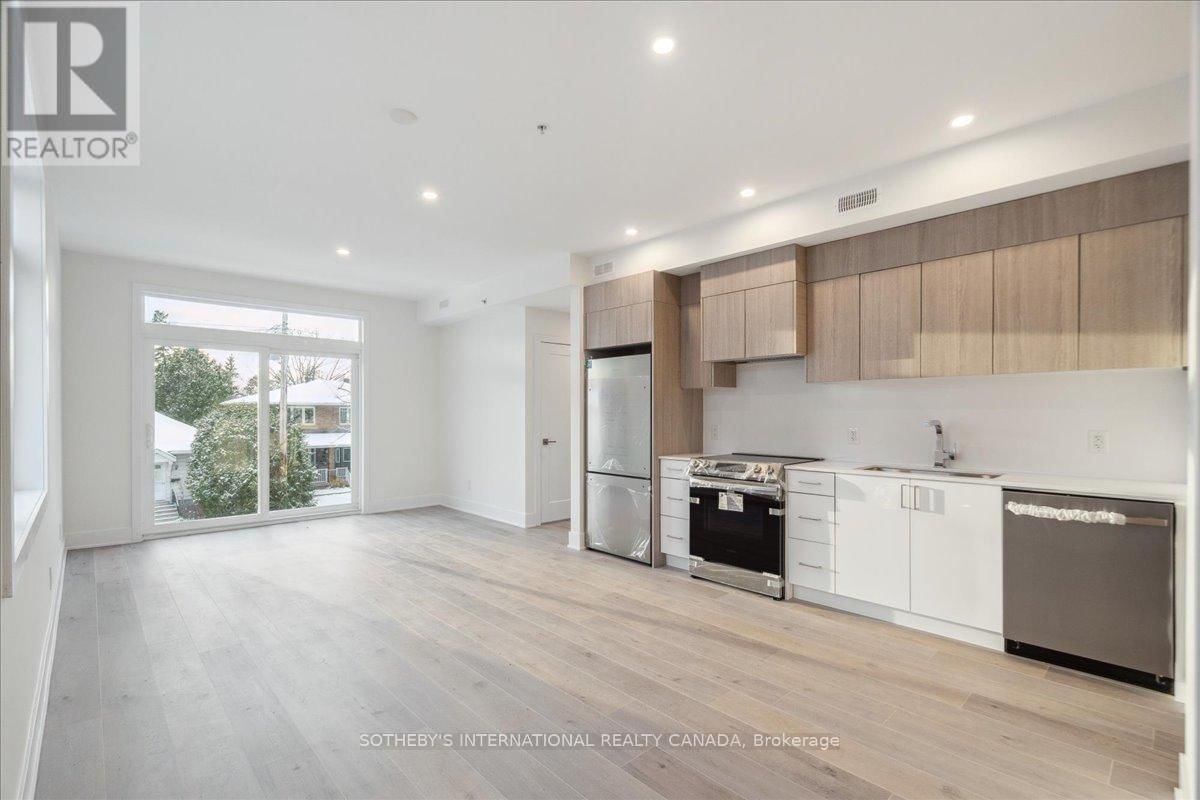 683 MELBOURNE AVENUE Image 24