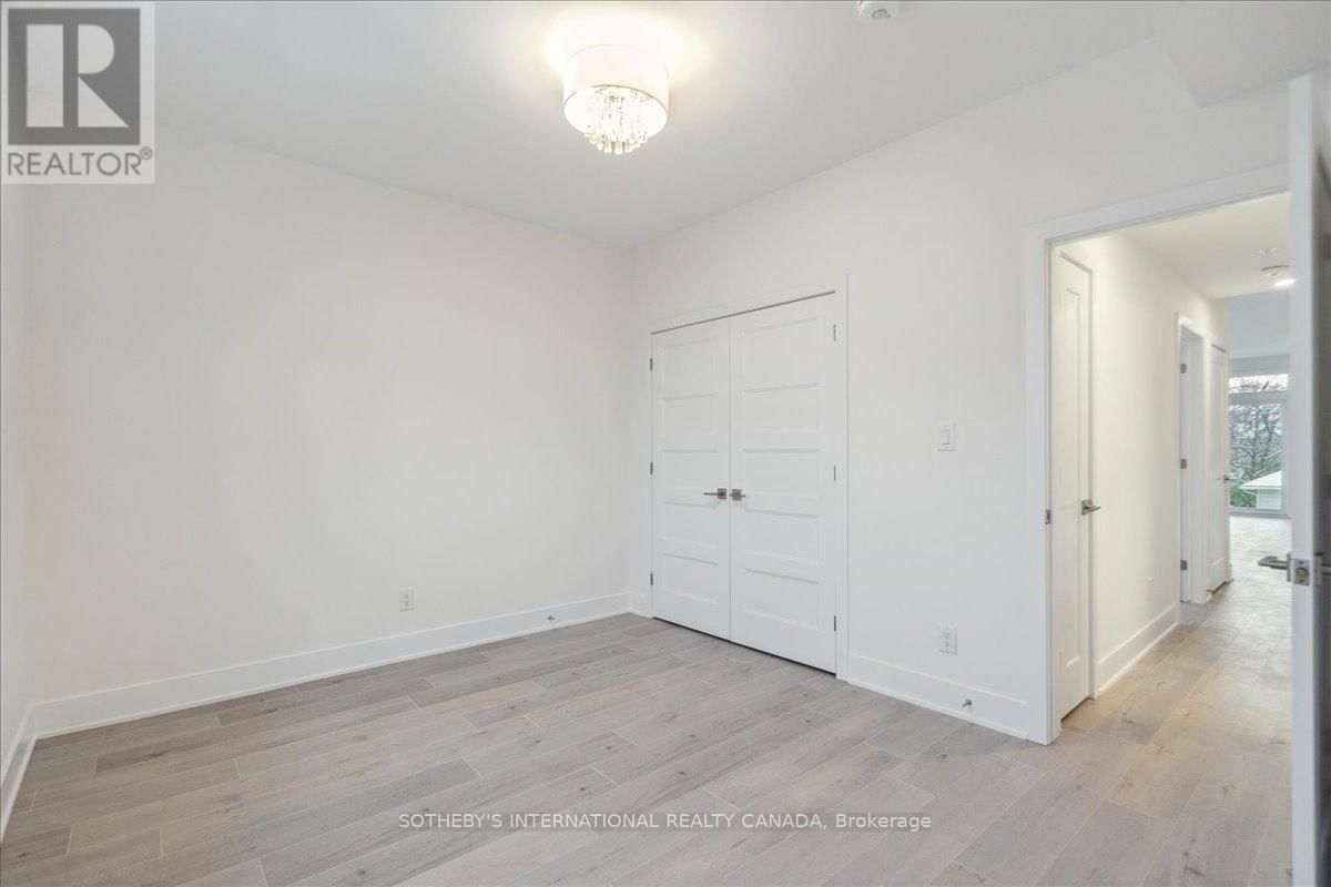 683 MELBOURNE AVENUE Image 31