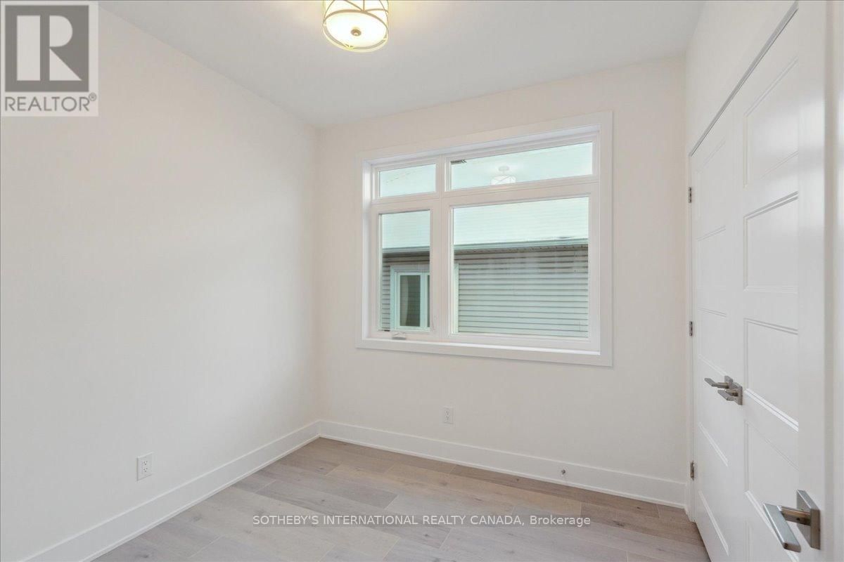683 MELBOURNE AVENUE Image 35