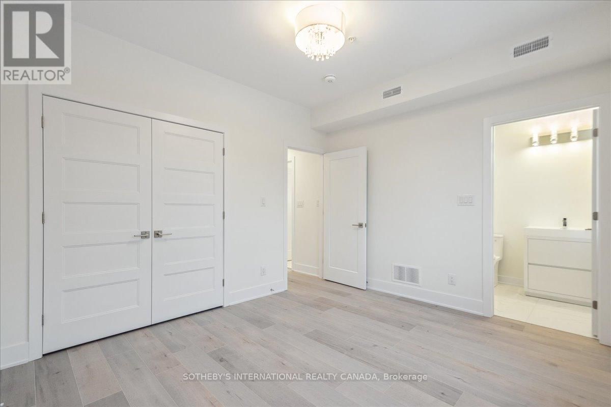 683 MELBOURNE AVENUE Image 7