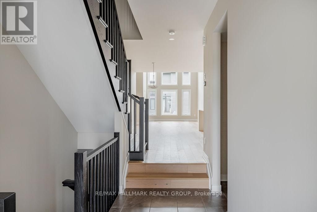 151 BRISTOL CRESCENT Image 4